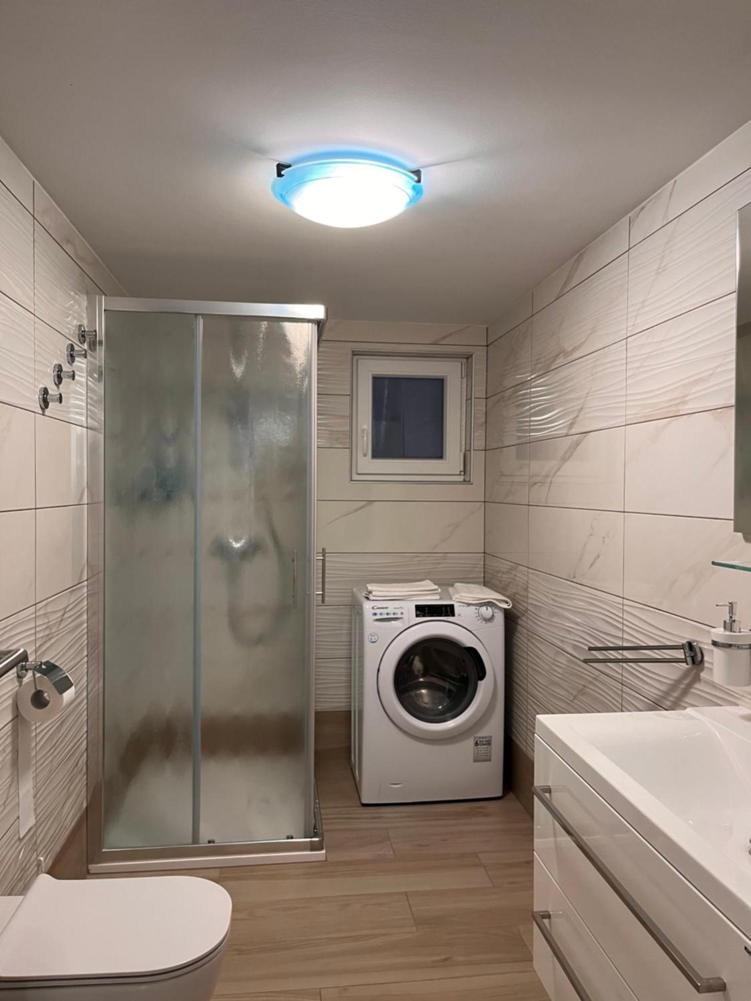 Apartma Nika *